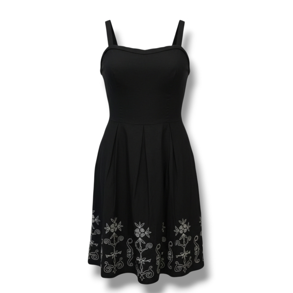 Alyn Paige women's black sleeveless aline black dress - size 4
